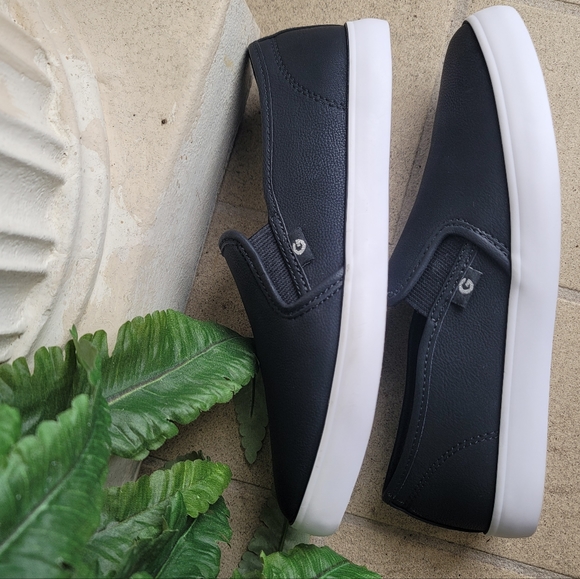 GUESS SHOES - Picture 13 of 16